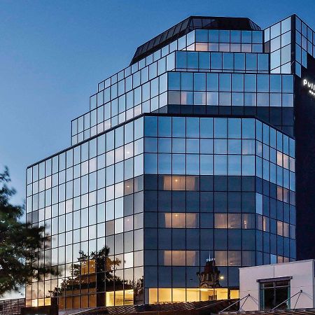 Pullman Rotorua Hotel Екстериор снимка The building of the company in Madrid