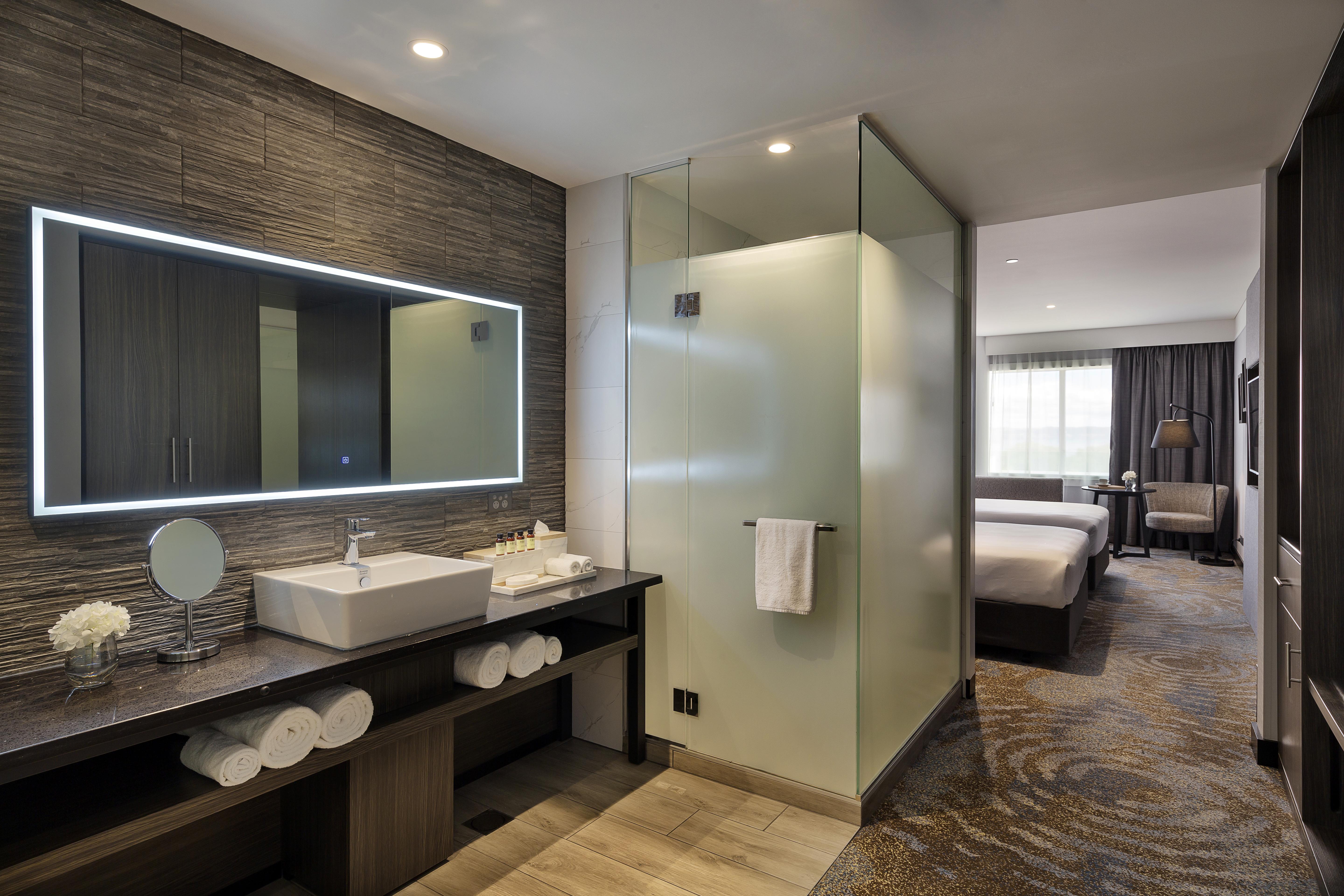 Pullman Rotorua Hotel Екстериор снимка A bathroom at the hotel