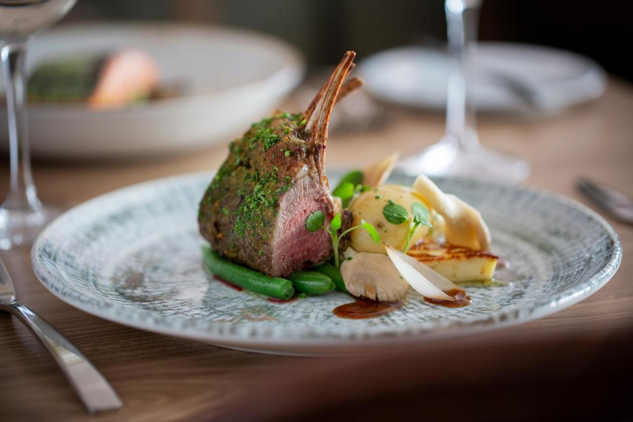Pullman Rotorua Hotel Екстериор снимка Rack of lamb
